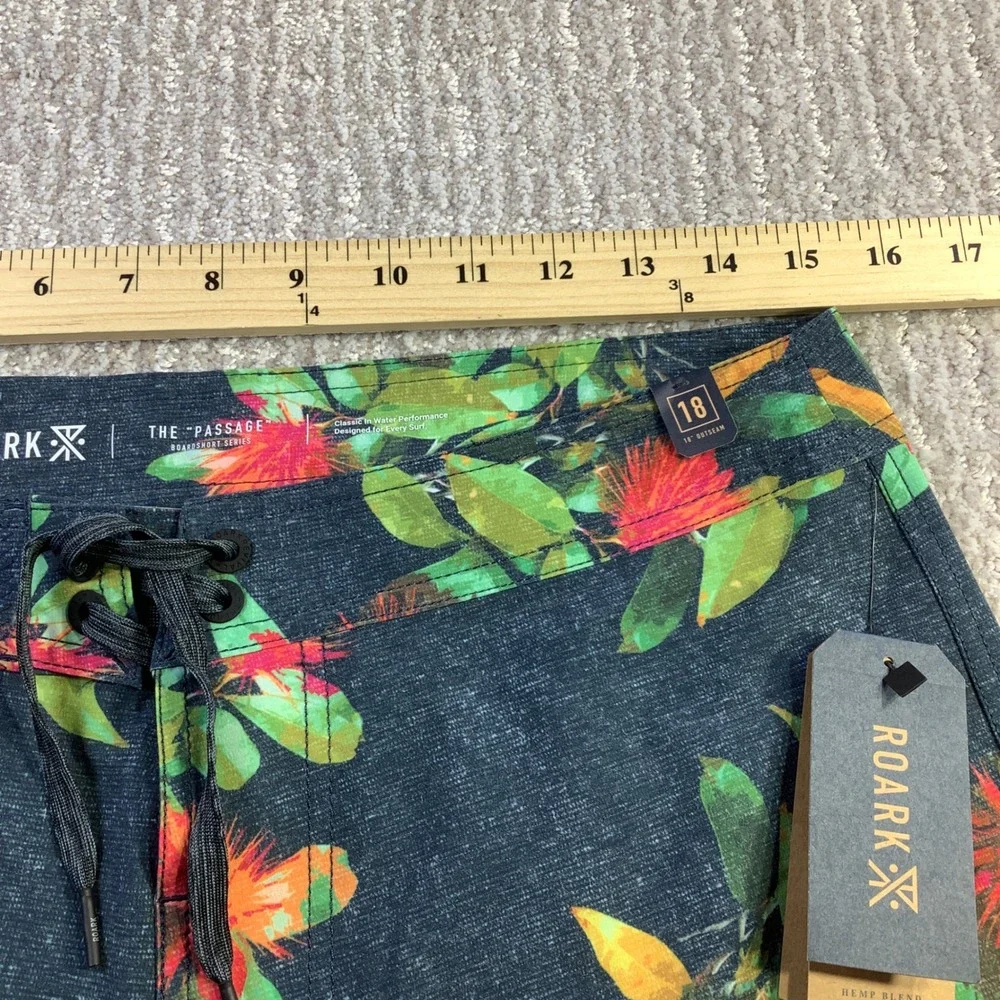 Roark The Passage La‎ Selva Hemp Blend Boardshorts Mens Size 30 Navy Floral NWT